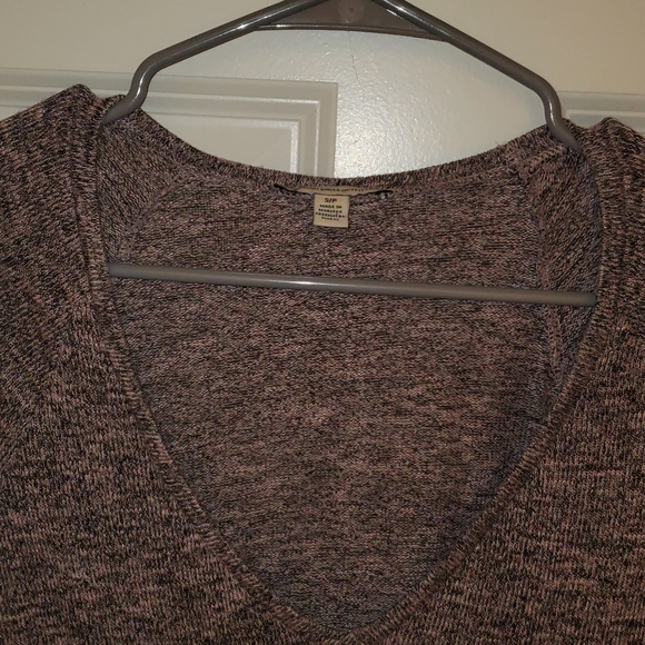 Sweater - Picture 2 of 8